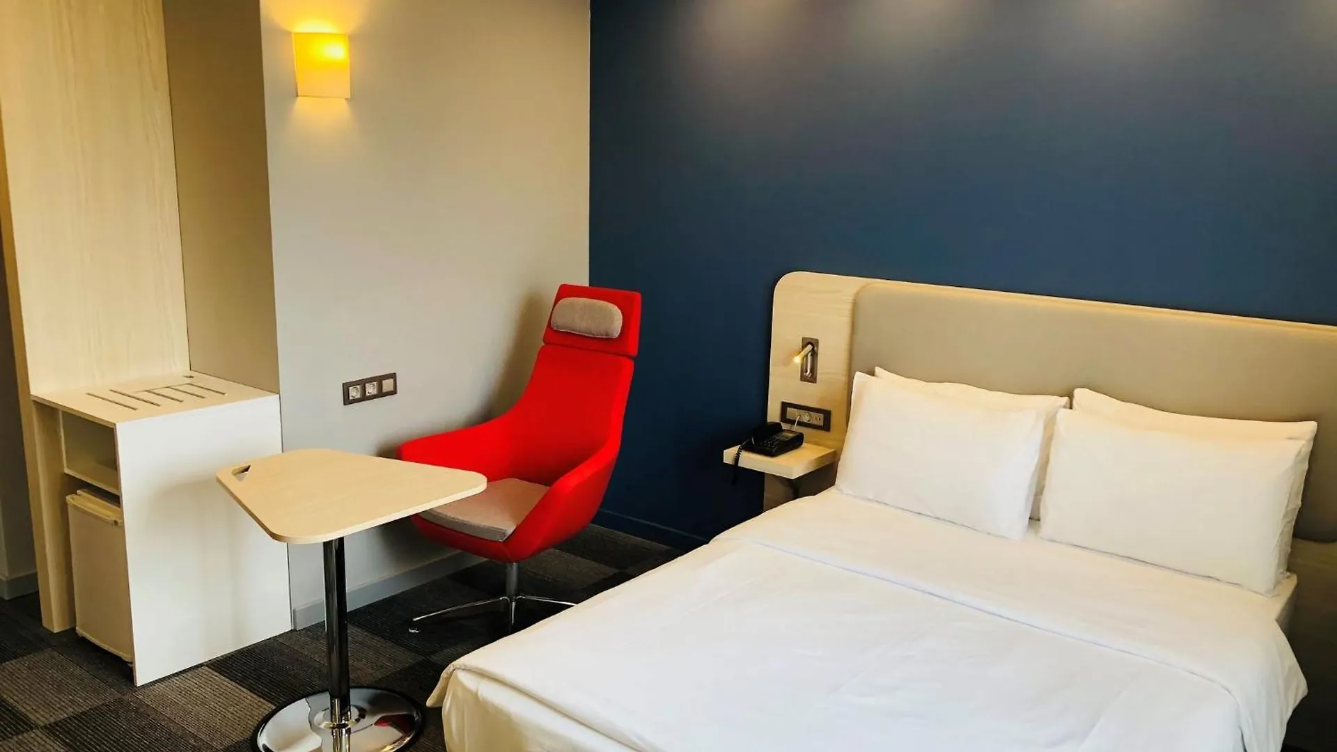 *** Отель Holiday Inn Express Istanbul-Altunizade By Ihg Турция