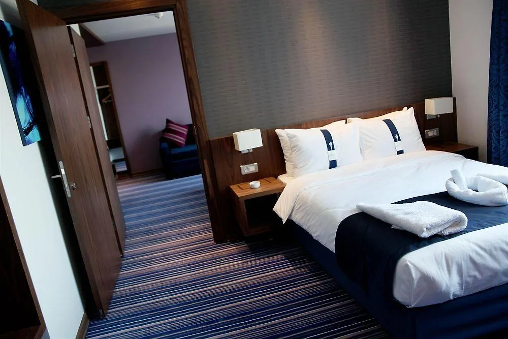 Отель Holiday Inn Express Istanbul-Altunizade By Ihg