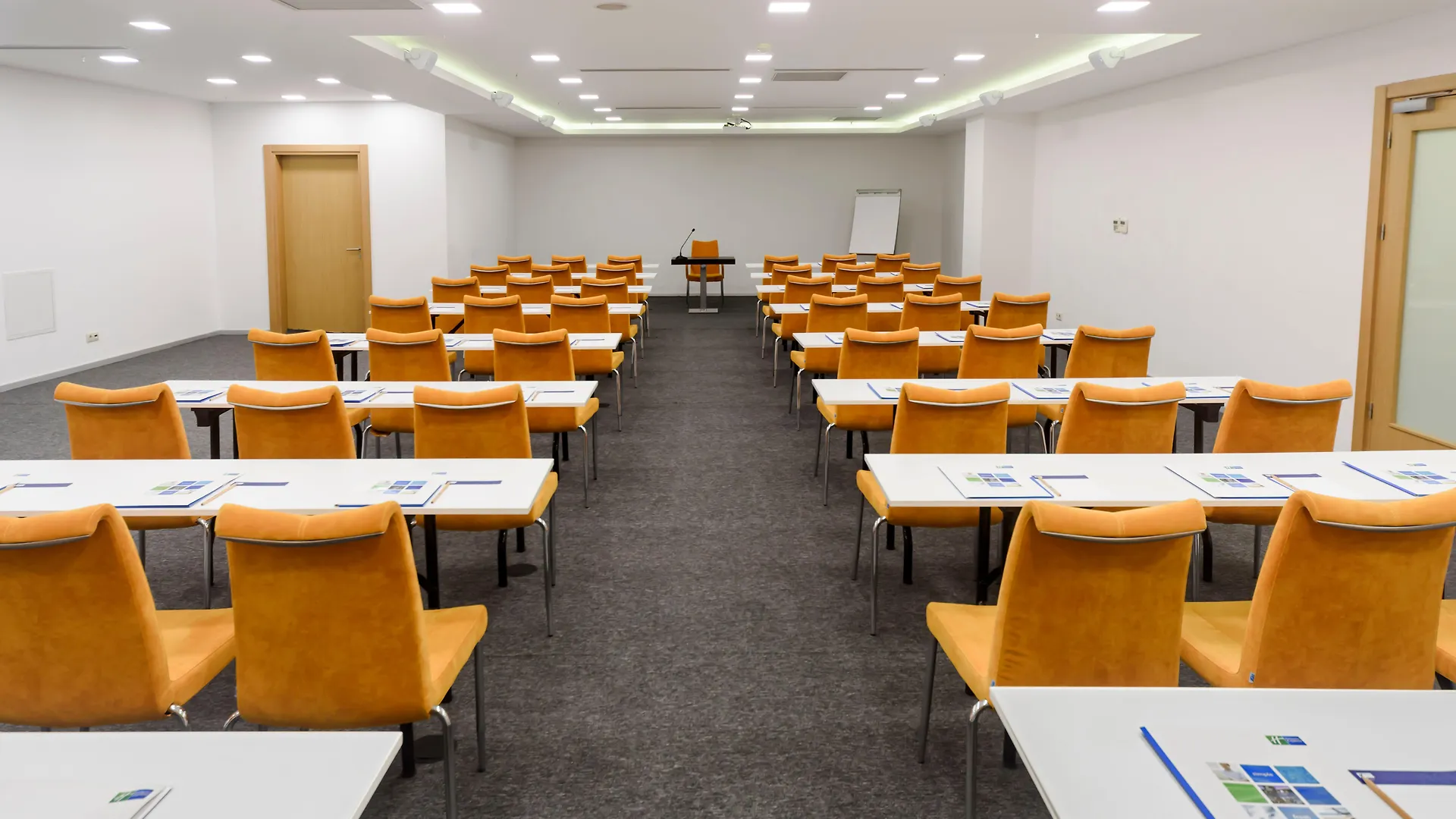 Holiday Inn Express Istanbul-Altunizade By Ihg 3*, Istanbul