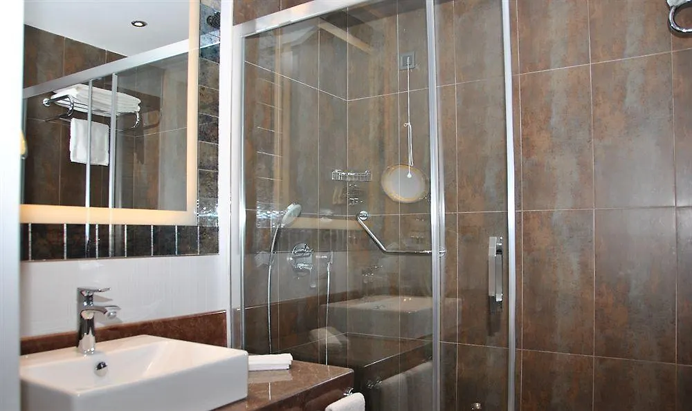 *** Hotel Holiday Inn Express Istanbul-Altunizade By Ihg Türkei