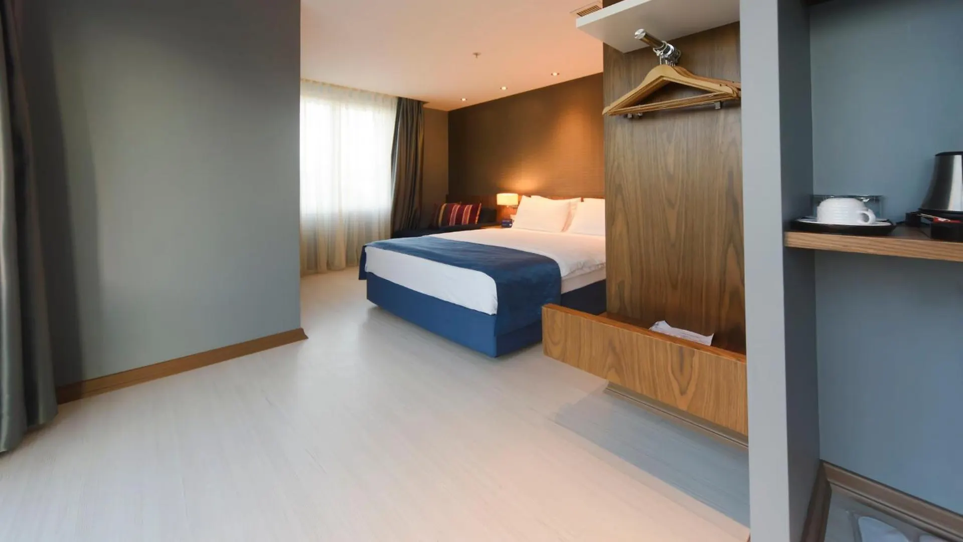 Holiday Inn Express Istanbul-Altunizade By Ihg 3*, Istanbul