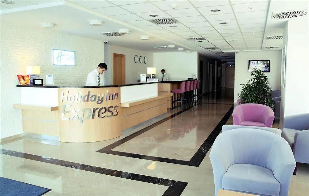 Hotel Holiday Inn Express Istanbul-Altunizade By Ihg